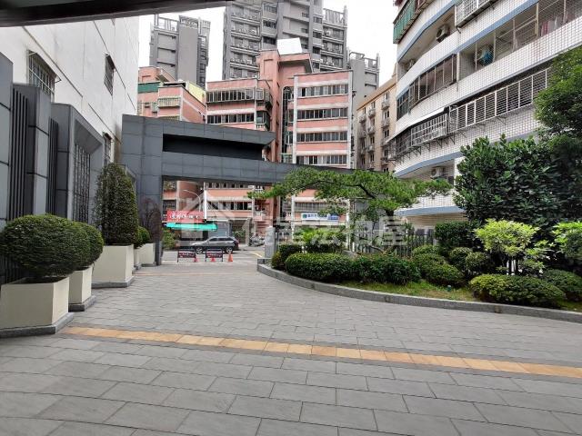 桃園桃園區拍賣大樓-10