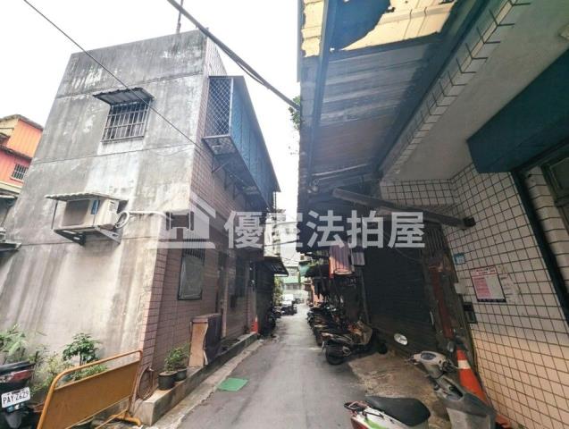 新北法拍平房-9