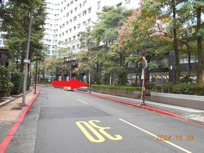台北信義區大樓拍賣-9