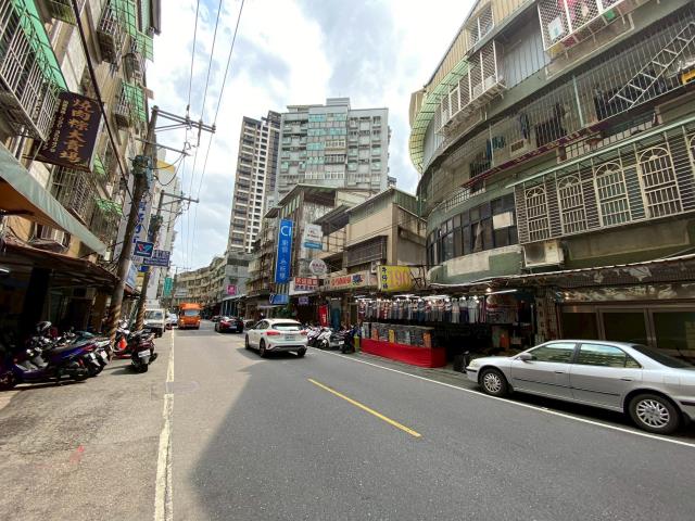中和法拍透天-3