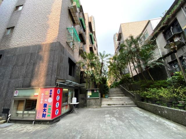 基隆暖暖公寓法拍-0