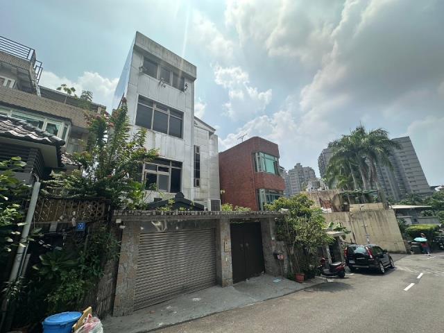台北文山區法拍透天-2