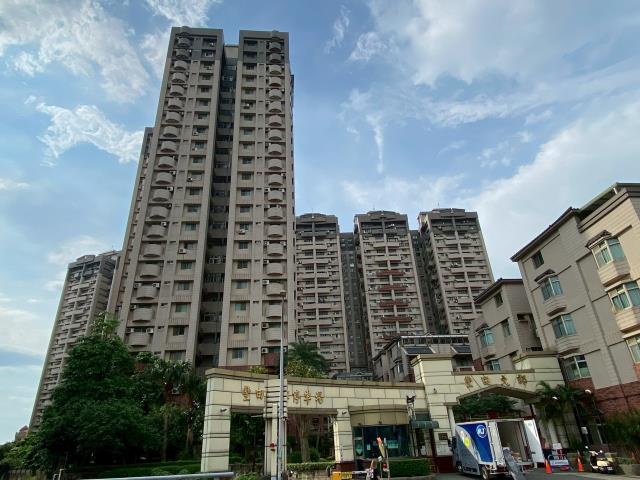 桃園區法拍大樓-2
