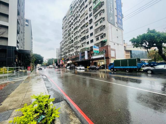 西屯大樓拍賣-9