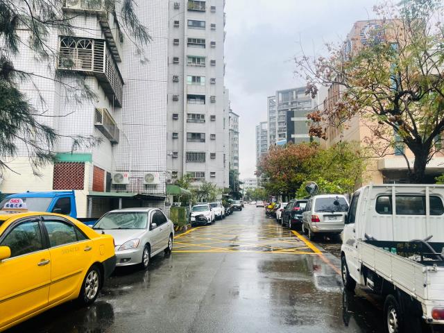 西屯大樓拍賣-8