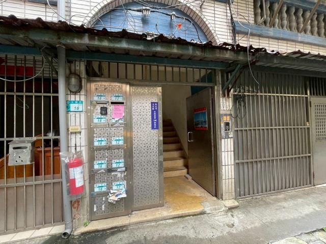 新北淡水拍賣公寓-5