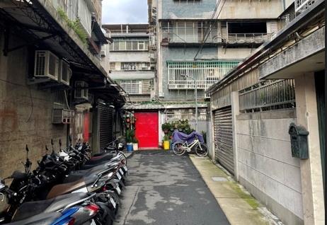台北文山區公寓法拍-0