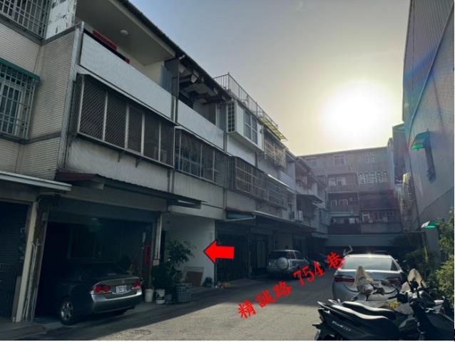 台中南屯法拍透天-6