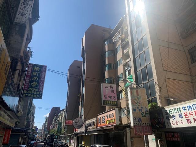 台北中山區拍賣華廈-6