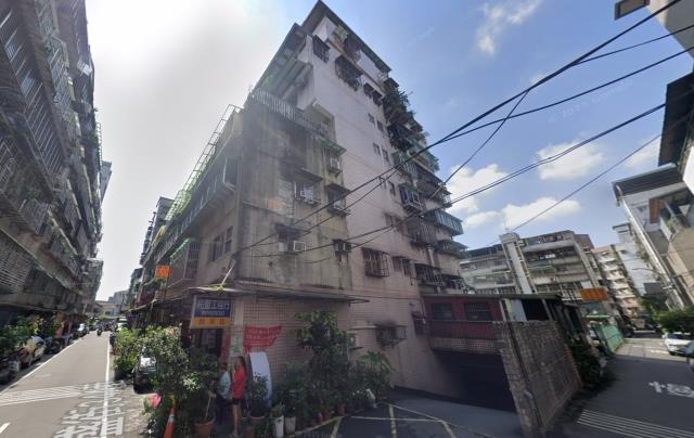 新北新莊法拍華廈-3