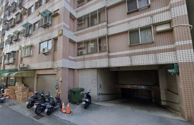 台中北屯拍賣華廈-3