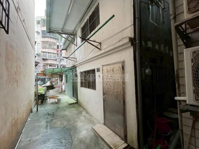 中正區法拍透天-4