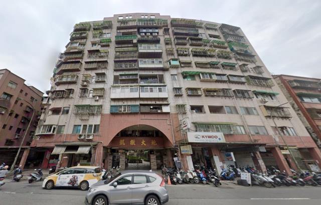 信義區拍賣華廈-0