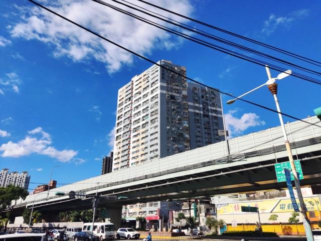 板橋法拍大樓-2