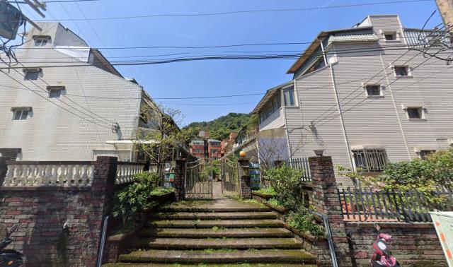 安樂區法拍透天-0