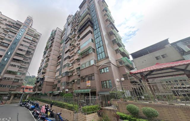 新北五股大樓法拍-3