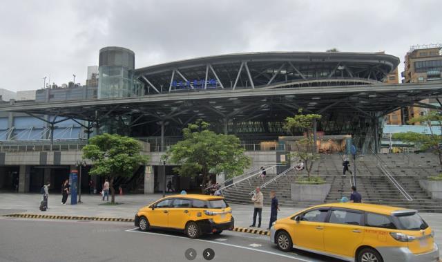 基隆仁愛區法拍透天-2